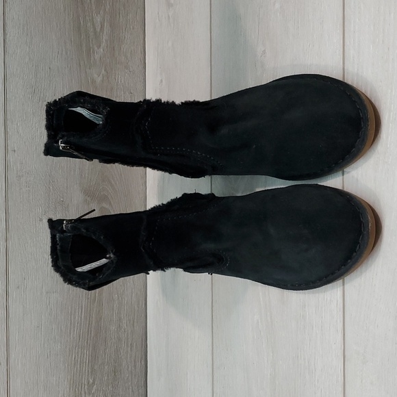 Ugg Australia Women Ankle Suede Boots shoes sz 7 - Picture 3 of 14